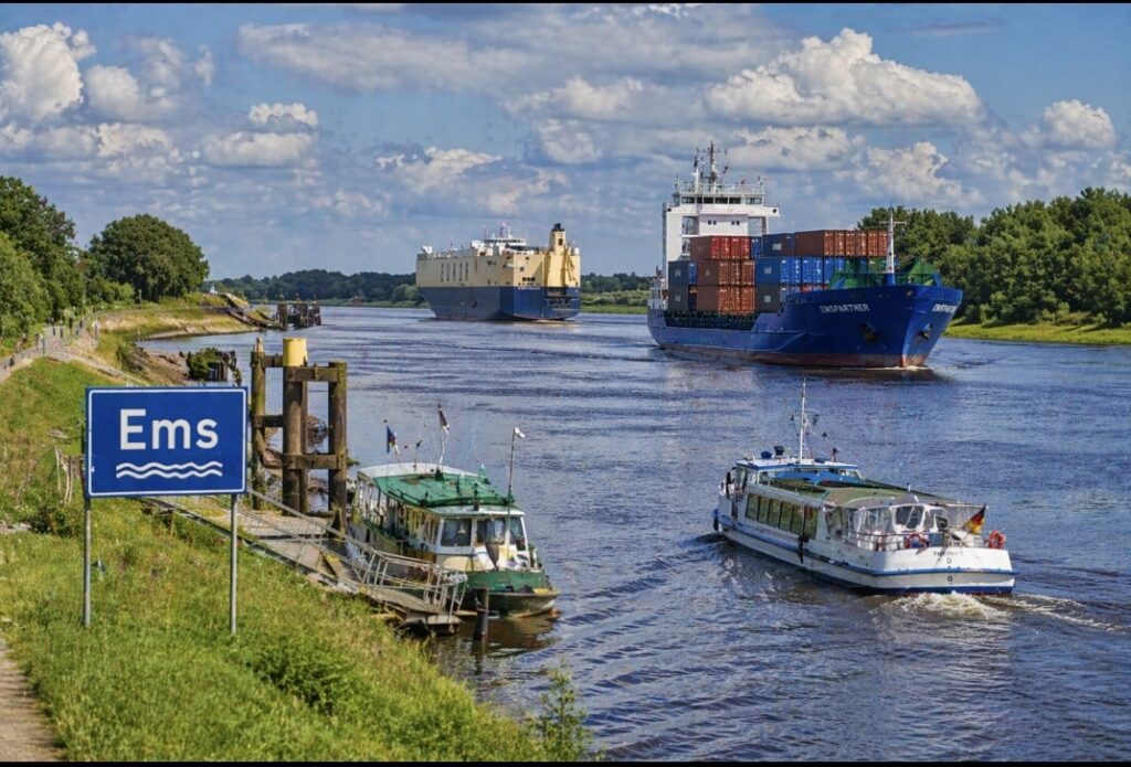 Schiffstörn auf der Ems